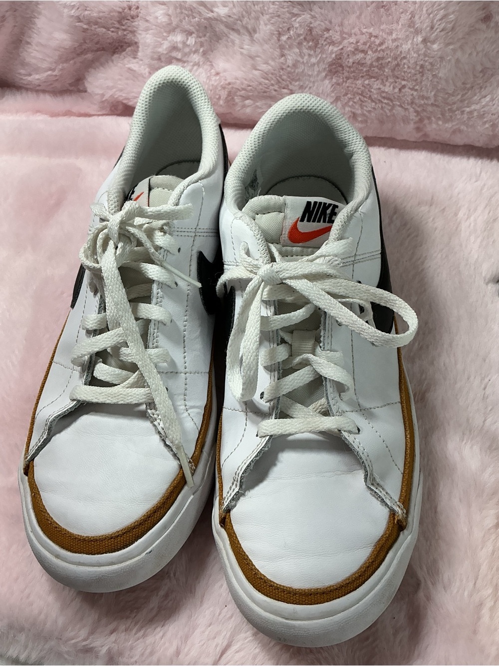 Nike White Sneakers with Black Swoosh and Brown Accent B11